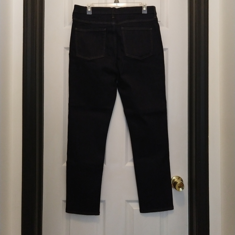 Host Pick 🎉 Uniqlo jeans - Picture 2 of 7